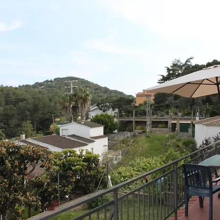 Casa Con Piscina Comunitaria En Lloret. Lloret de Mar