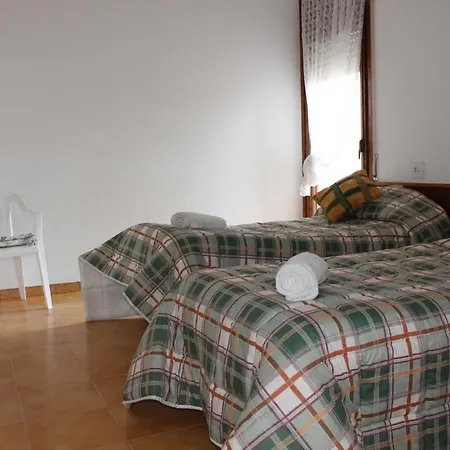 Casa Con Piscina Comunitaria En Lloret. Lloret de Mar