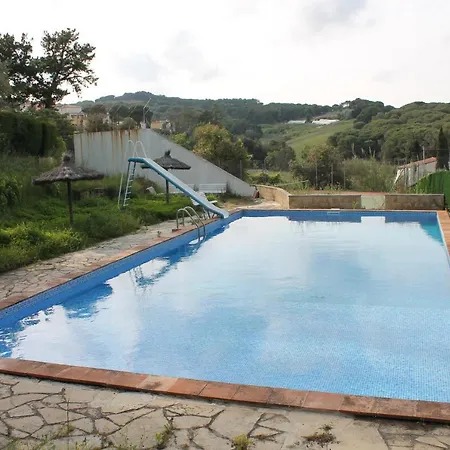 Casa Con Piscina Comunitaria En Lloret. Lloret de Mar